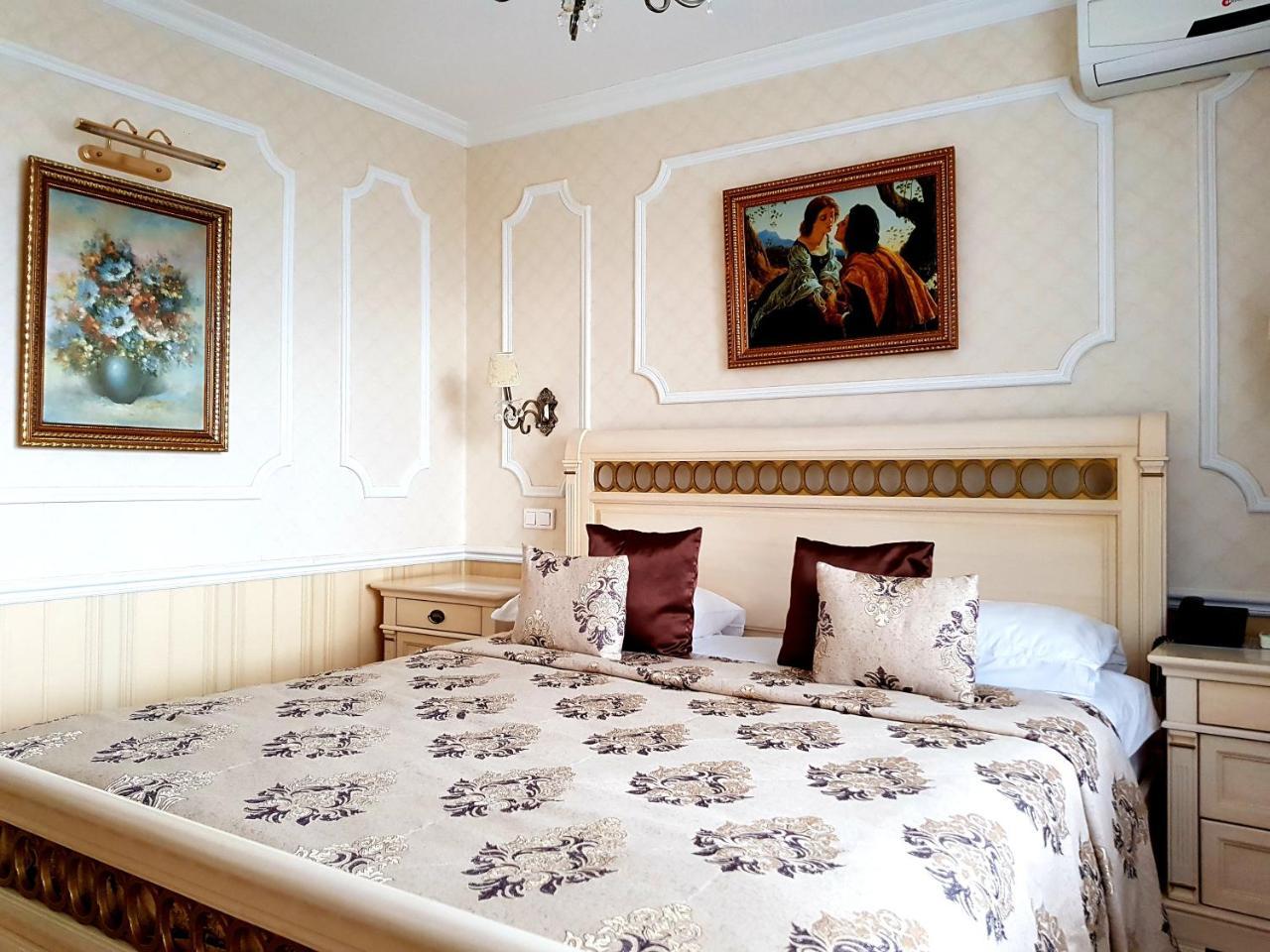 Hotel Novorossisk Buitenkant foto